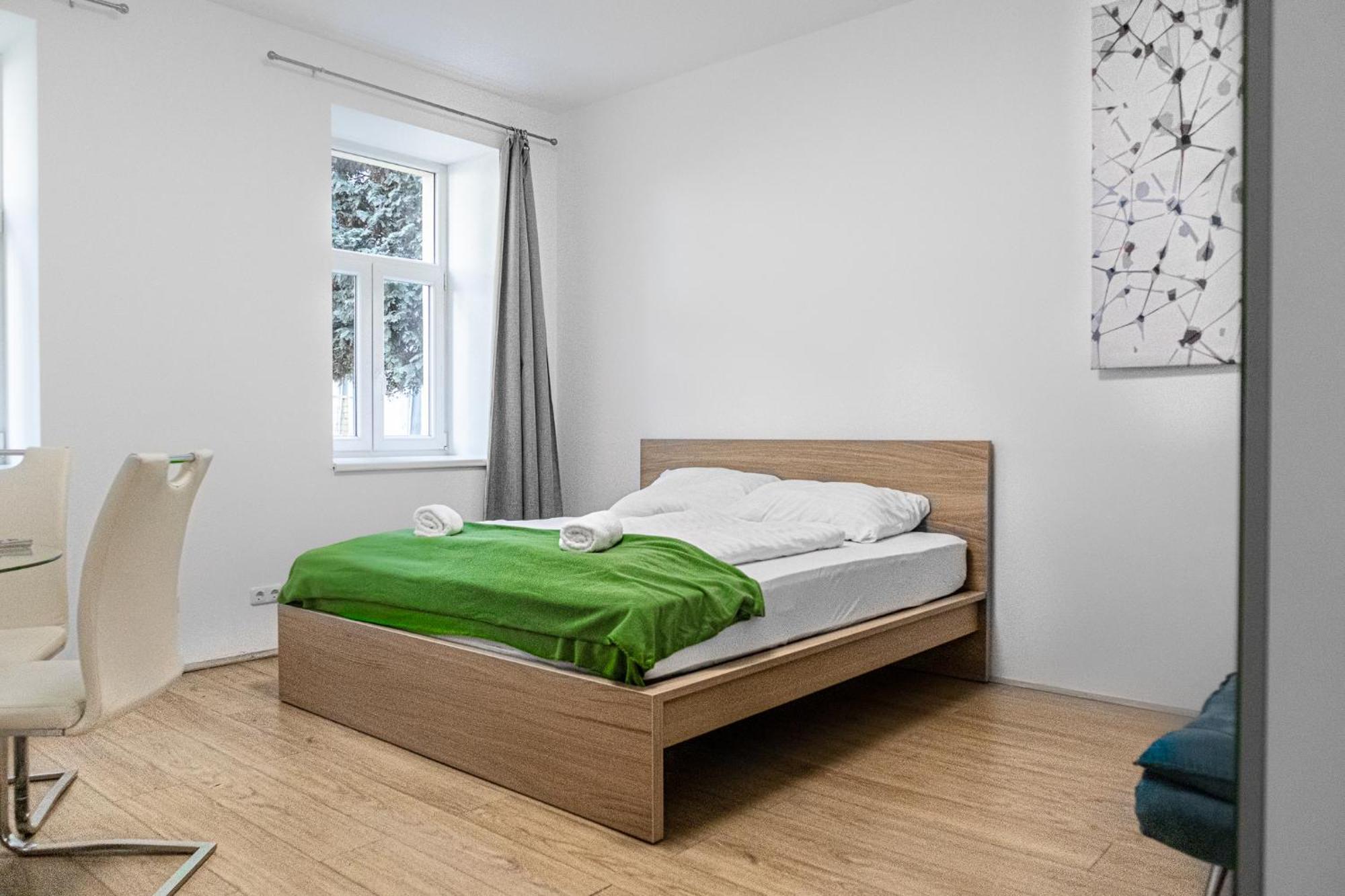 Lovely 2Br Shared Apartment, Enkplatz U3, 15Min To Center Вена Экстерьер фото