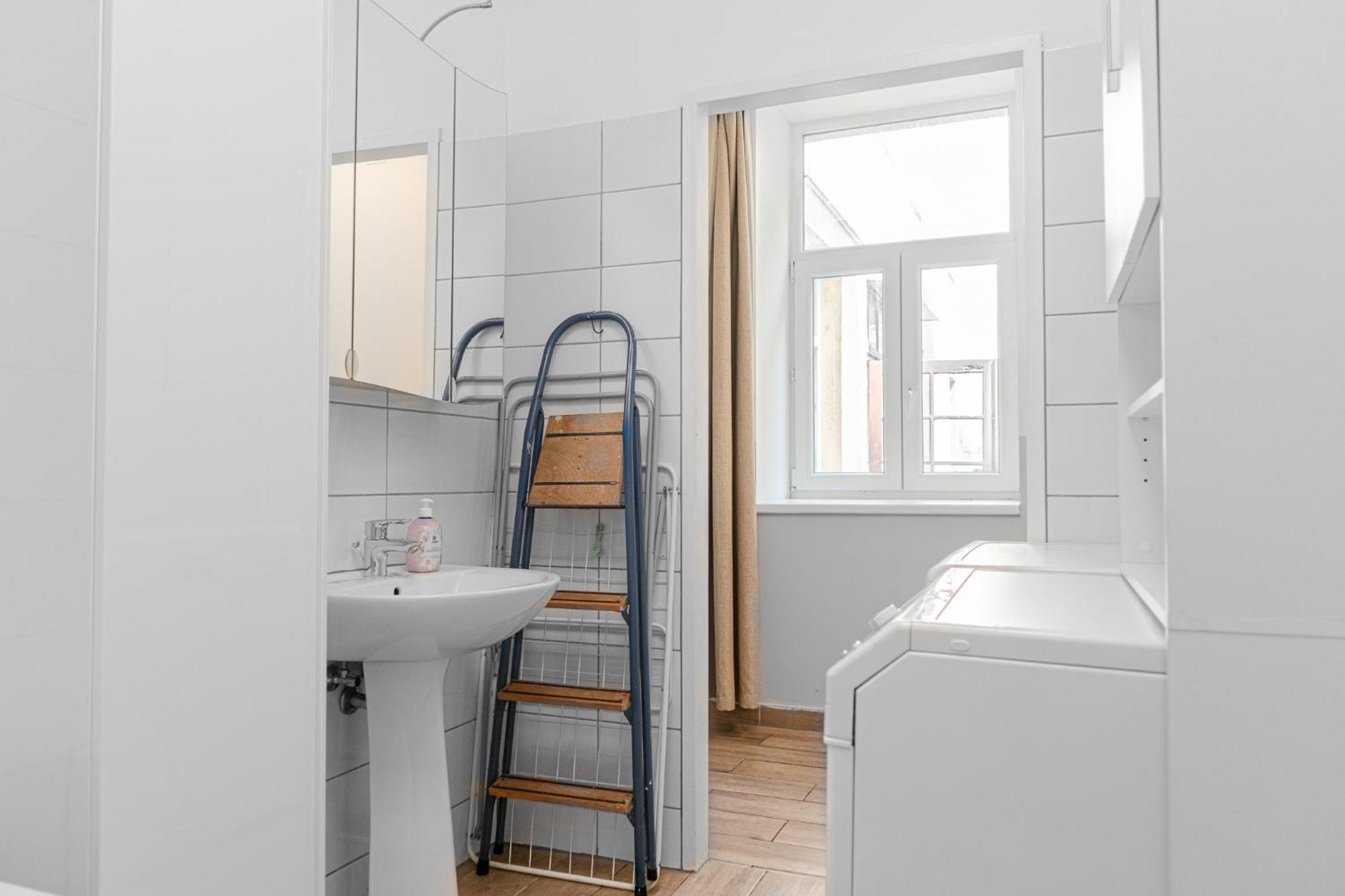 Lovely 2Br Shared Apartment, Enkplatz U3, 15Min To Center Вена Экстерьер фото